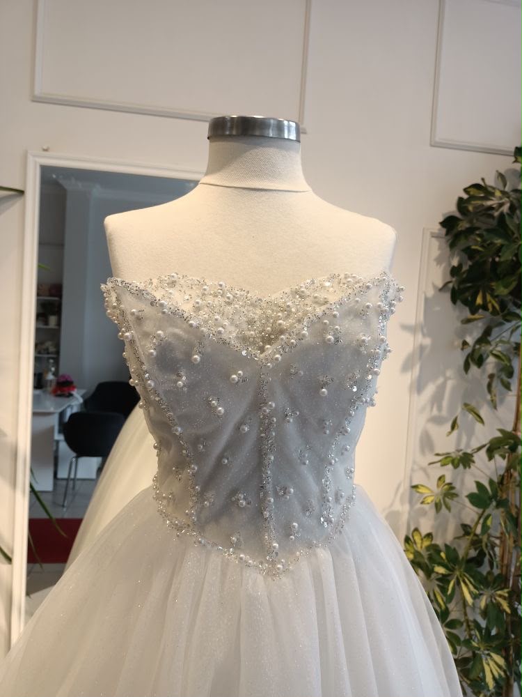 Funkelndes Brautkleid